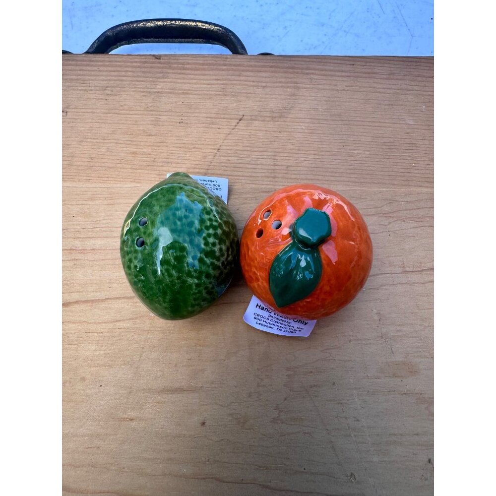 Cracker Barrel Lime Orange Citrus Salt Pepper Shakers Set New With Tags - Picture 5 of 5